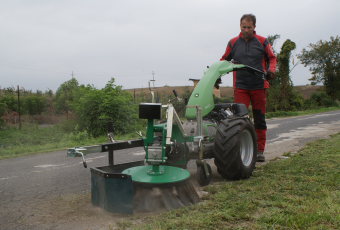 rapid s odplevelovacím kartáčem